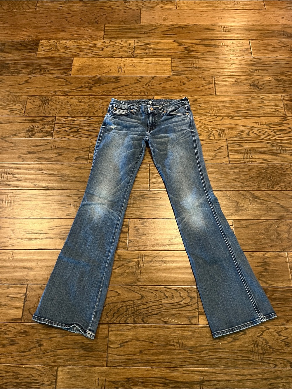 7 For All Mankind A Pocket Bootcut Low Rise Size 28
